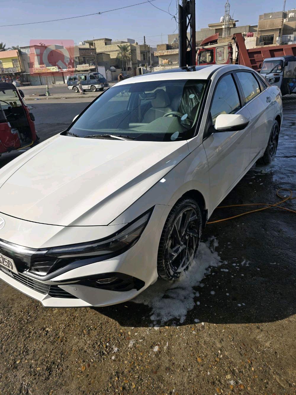 هیوندای ئەلەنترا